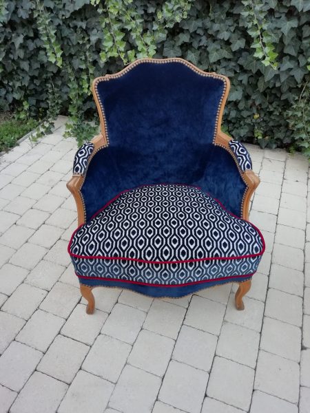 Tapissier décorateur bergère bleu coordonné  sables olonne